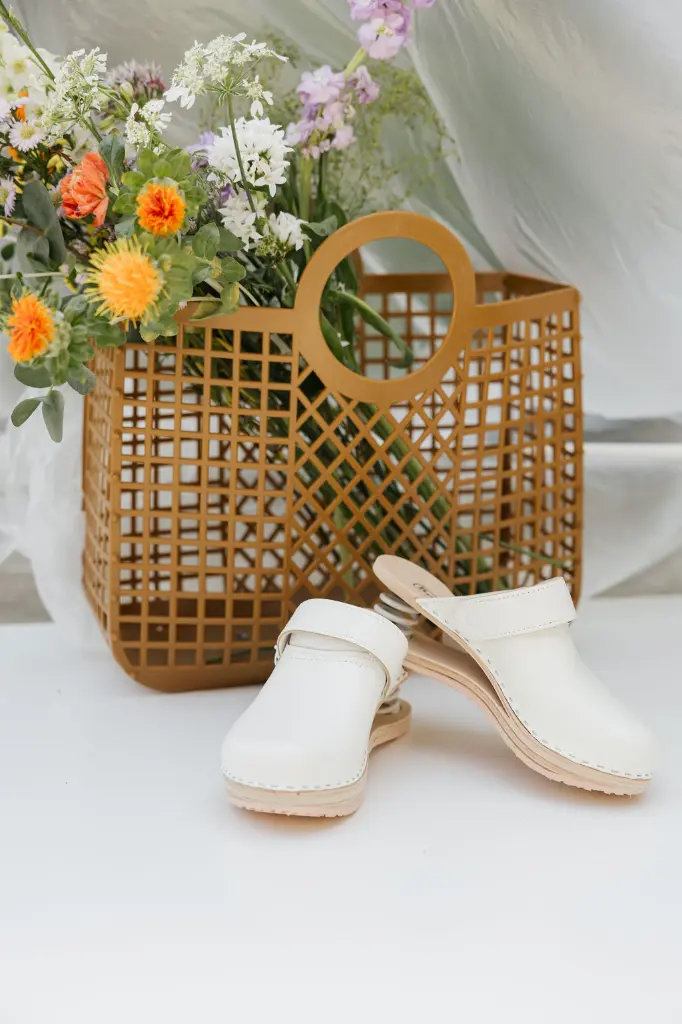 Pony White